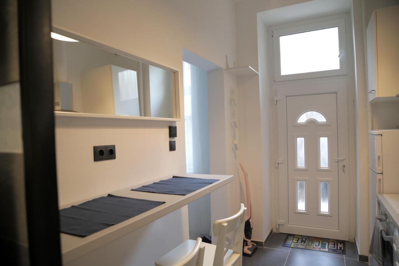 Sweety Blue Apartman Near Oktogon Budapest Exterior photo